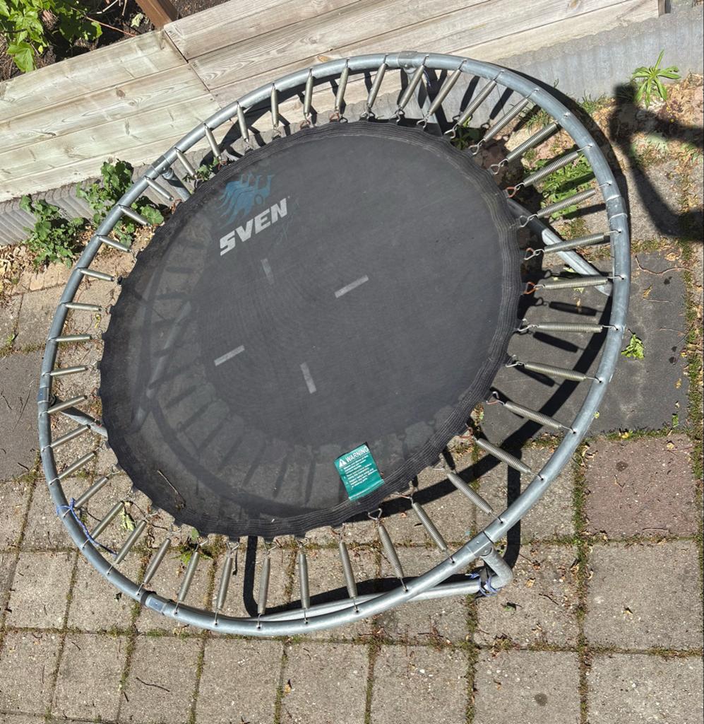 SVEN Trampoline - Gratis, Ophalen, Gebruikt