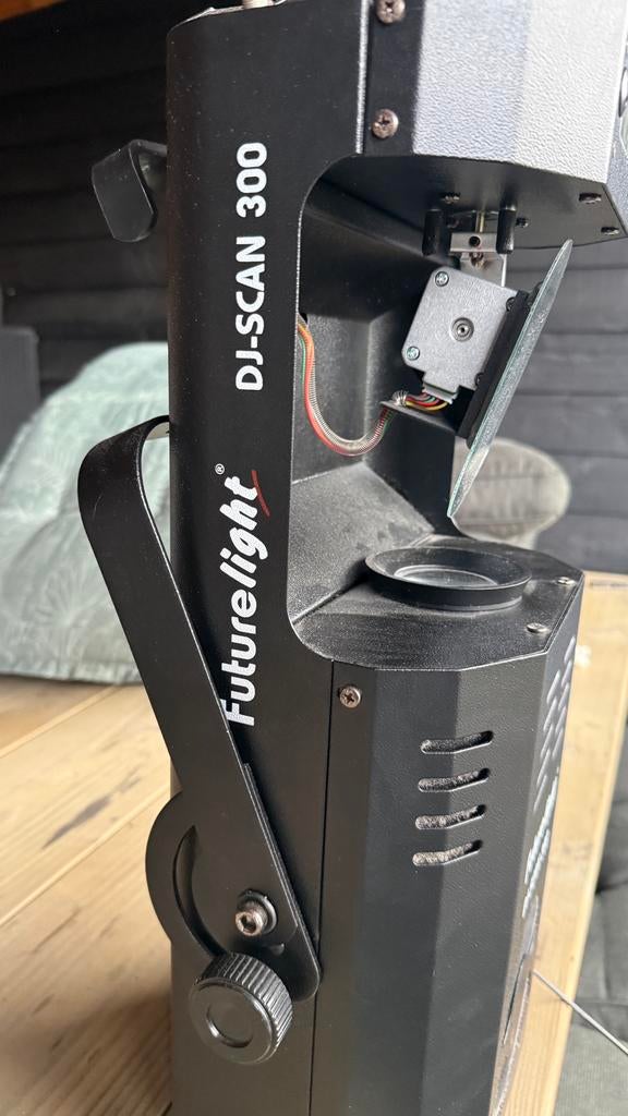 Futurelight DJ Scan 300 - scanner met 250w msd lamp, Ophalen, Gebruikt