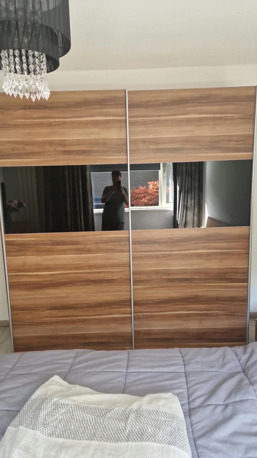 Ruime schuifdeurkast met spiegel en houtdecor, Huis en Inrichting, Ophalen, 200 cm of meer, 150 tot 200 cm, Zo goed als nieuw