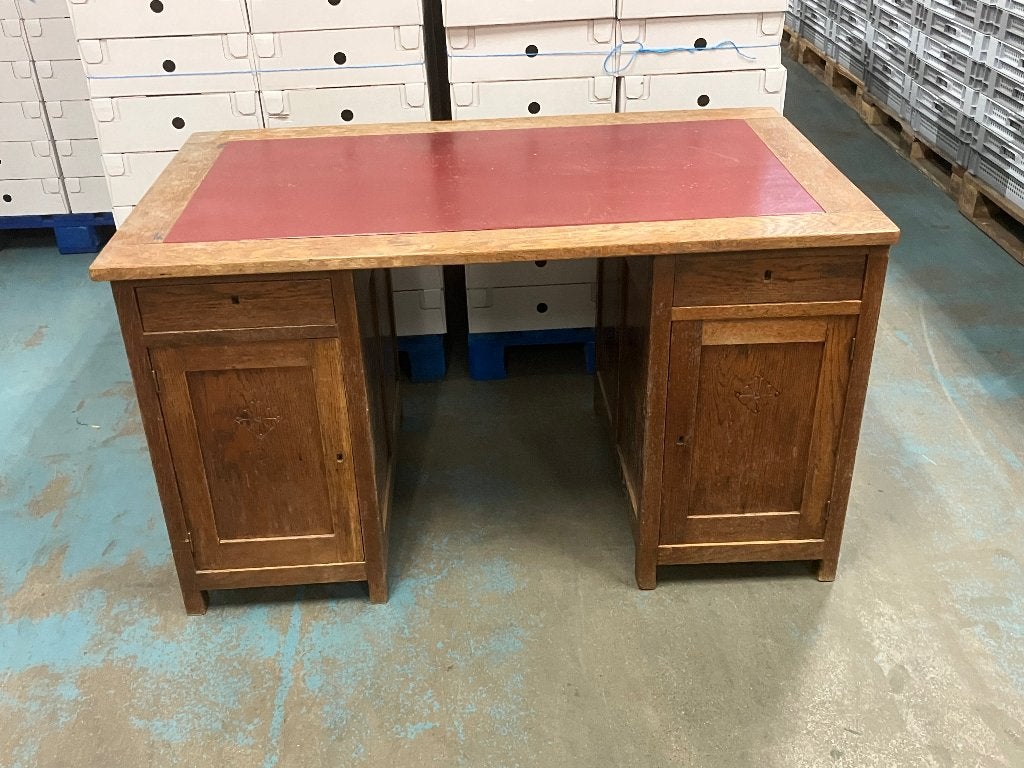 Eiken bureau, Ophalen, Gebruikt