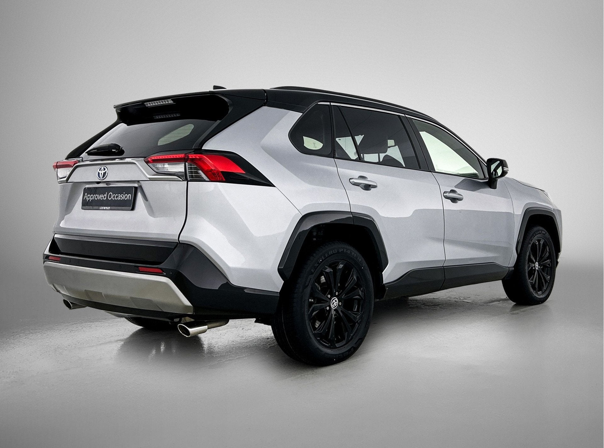 Toyota RAV4 2.5 Hybrid AWD Bi-Tone | BEARLOCK | JBL | 1.650, Automaat, 12 maanden, Gebruikt, Zwart