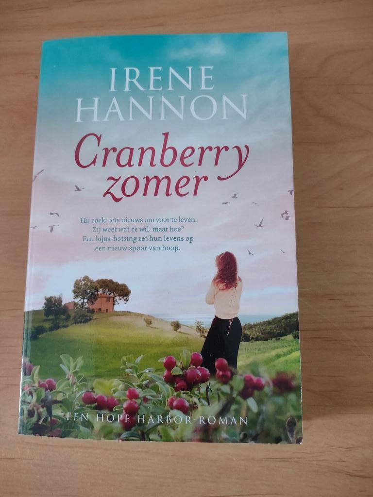 Cranberry zomer- Irene Hannon, Boeken, Romans, Ophalen of Verzenden, Gelezen