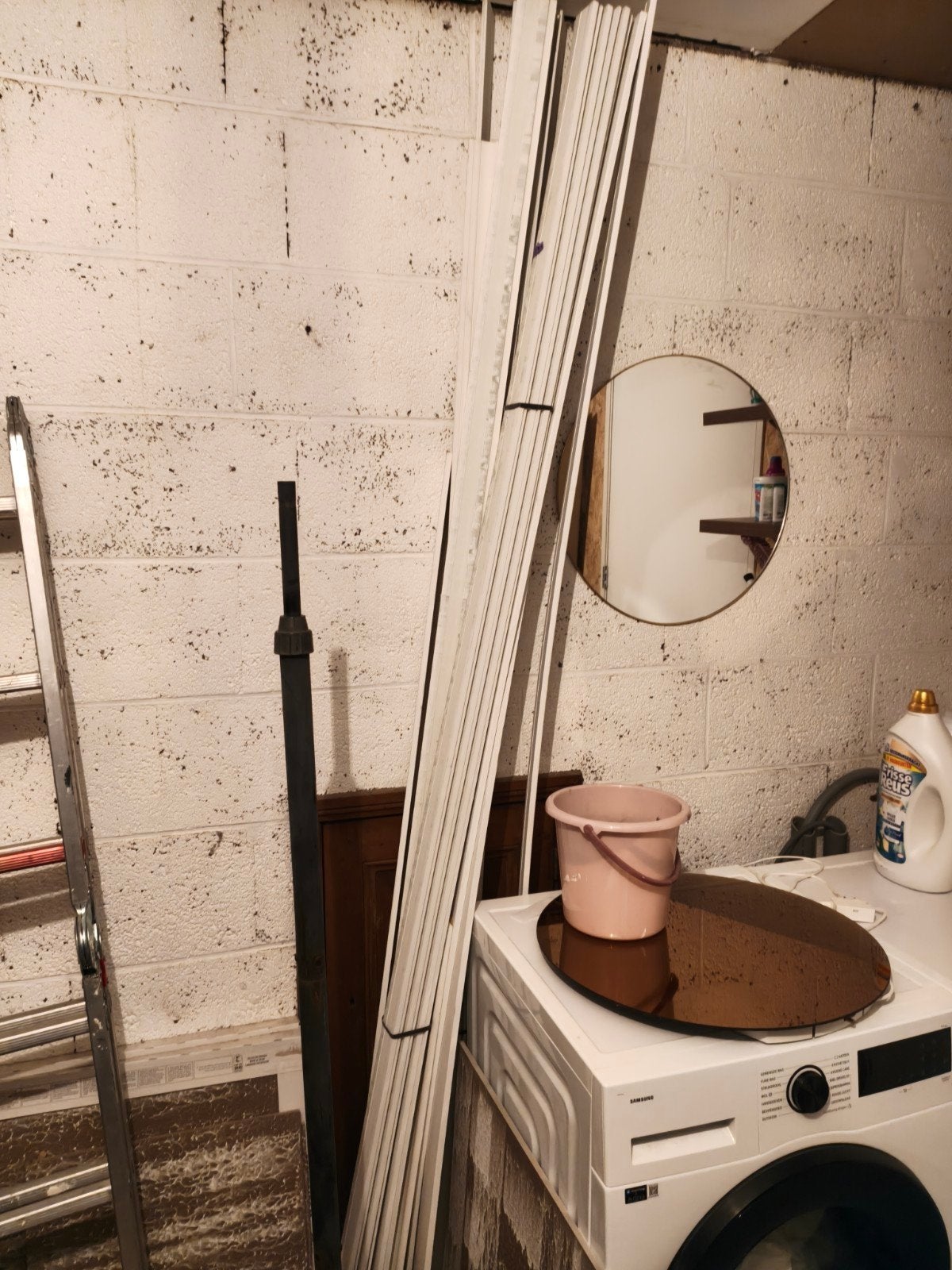 15 Witte plinten 240cm, Ophalen