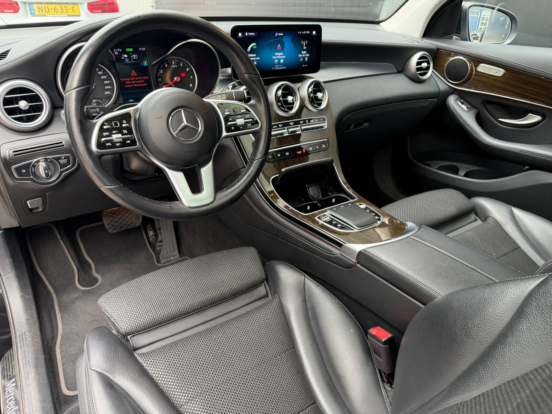 Mercedes-Benz GLC-klasse 300e 4MATIC Business Solution AMG -, Auto's, Automaat, Gebruikt, 4 cilinders, 2000 kg