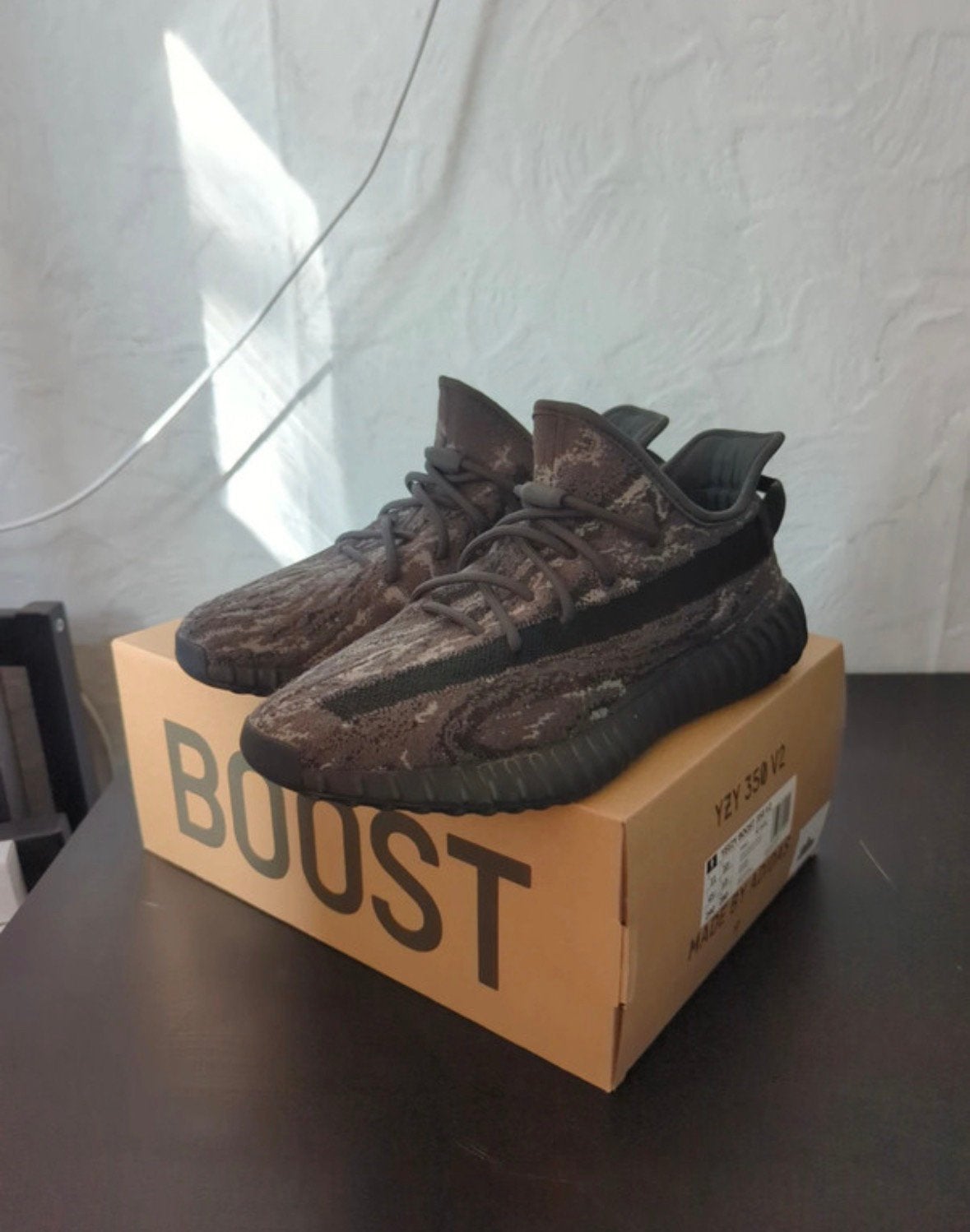 Adidas Yeezy boost 350 v2 mx dark salt - maat 45 1/3, Ophalen, Zo goed als nieuw, Overige kleuren