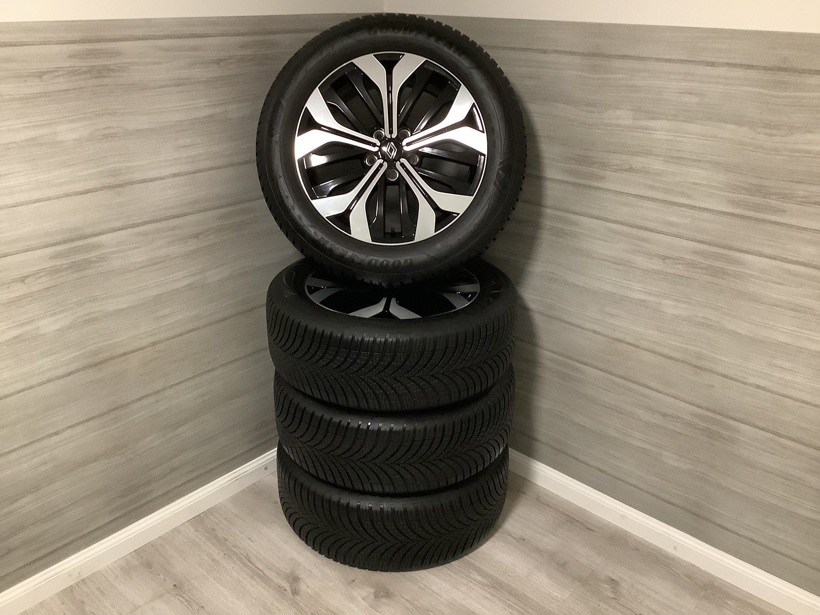 Renault AUSTRAL origineel velgen 4 seasons banden TPMS, 18 inch, Banden en Velgen, Nieuw, Ophalen of Verzenden