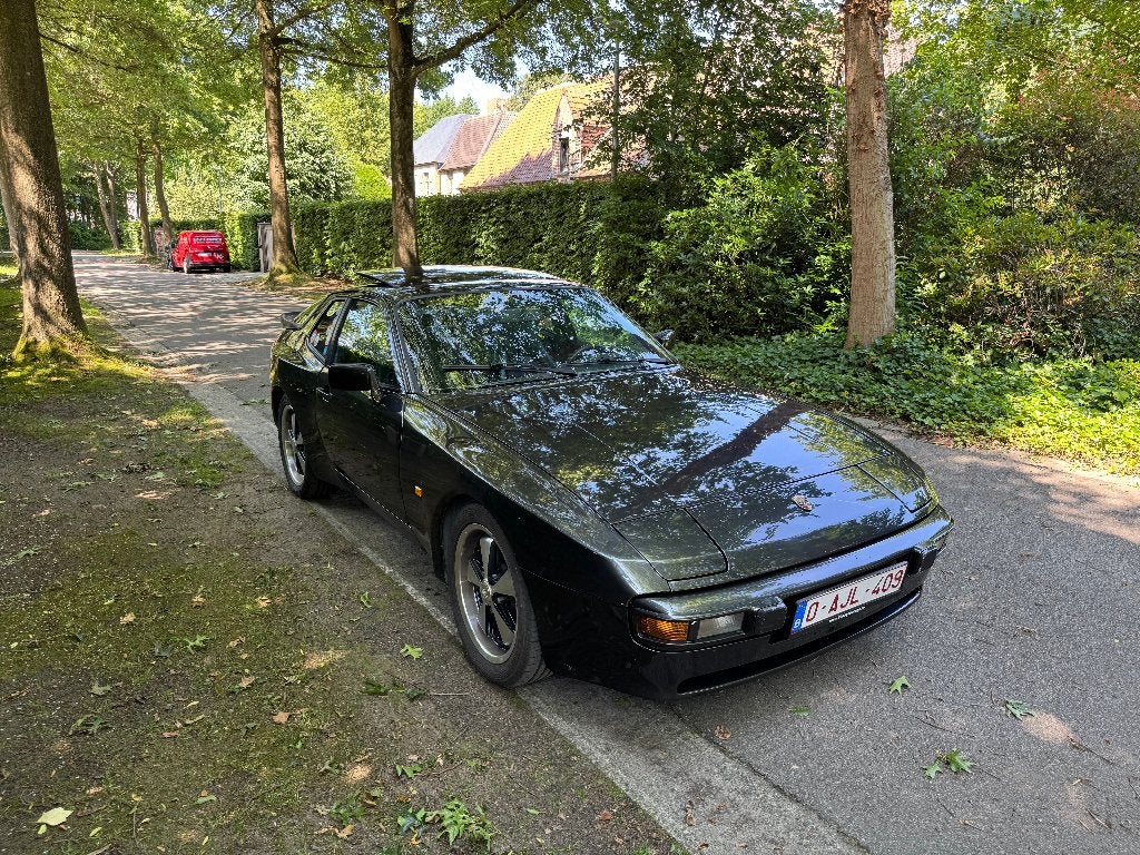 Porsche 944 1986, 2500 cc, Achterwielaandrijving, Zwart, 4 cilinders