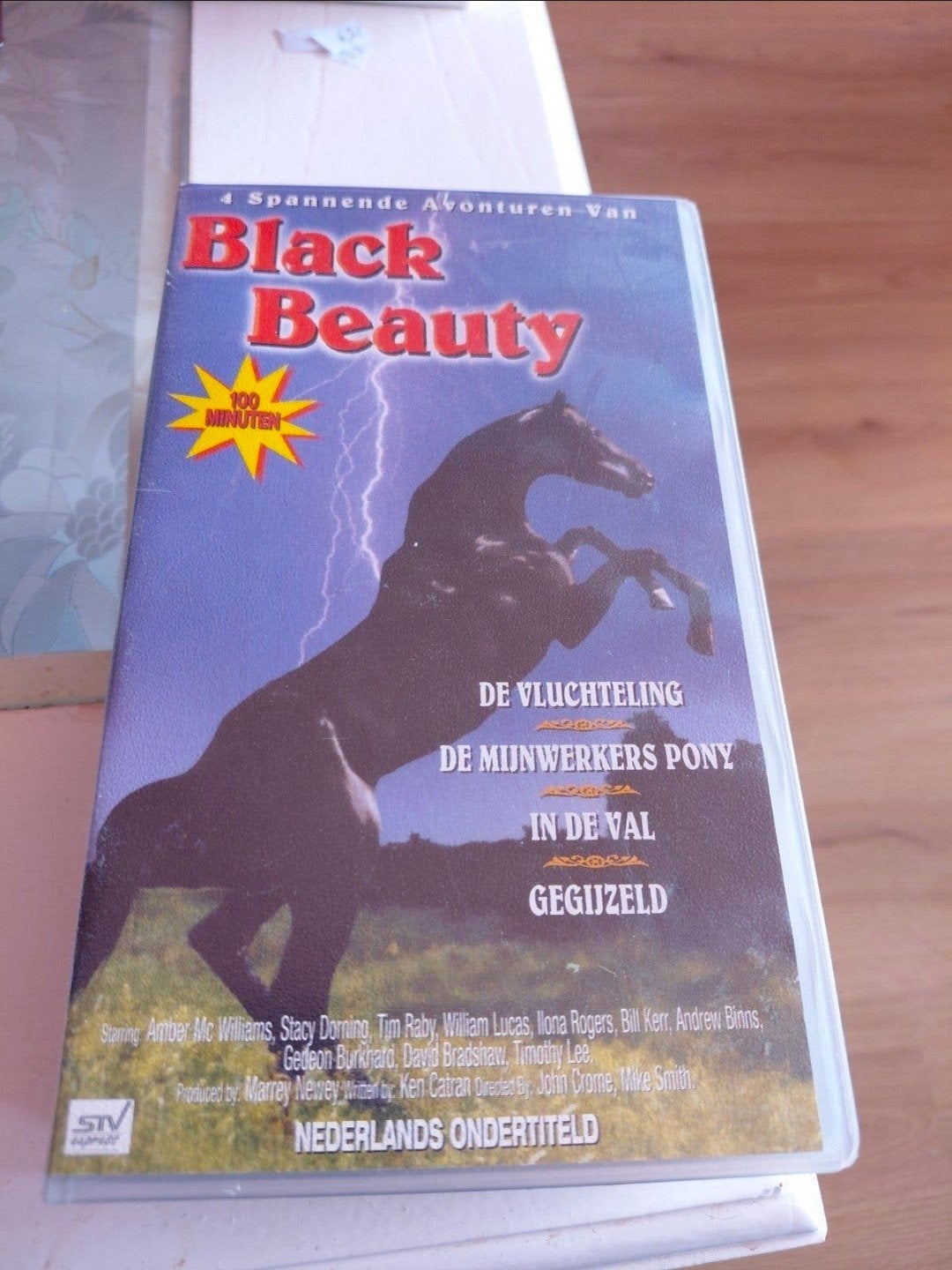 Black Beauty dubbele videoband. 1 NOG IN SEAL., Boxset, Alle leeftijden, Ophalen of Verzenden, Kinderprogramma of -film