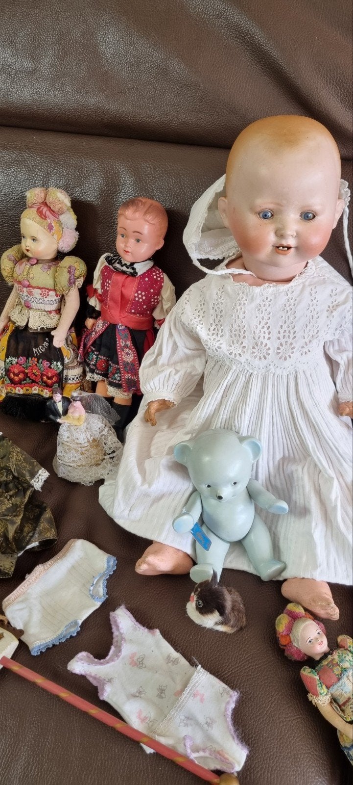 antieke poppen, Ophalen