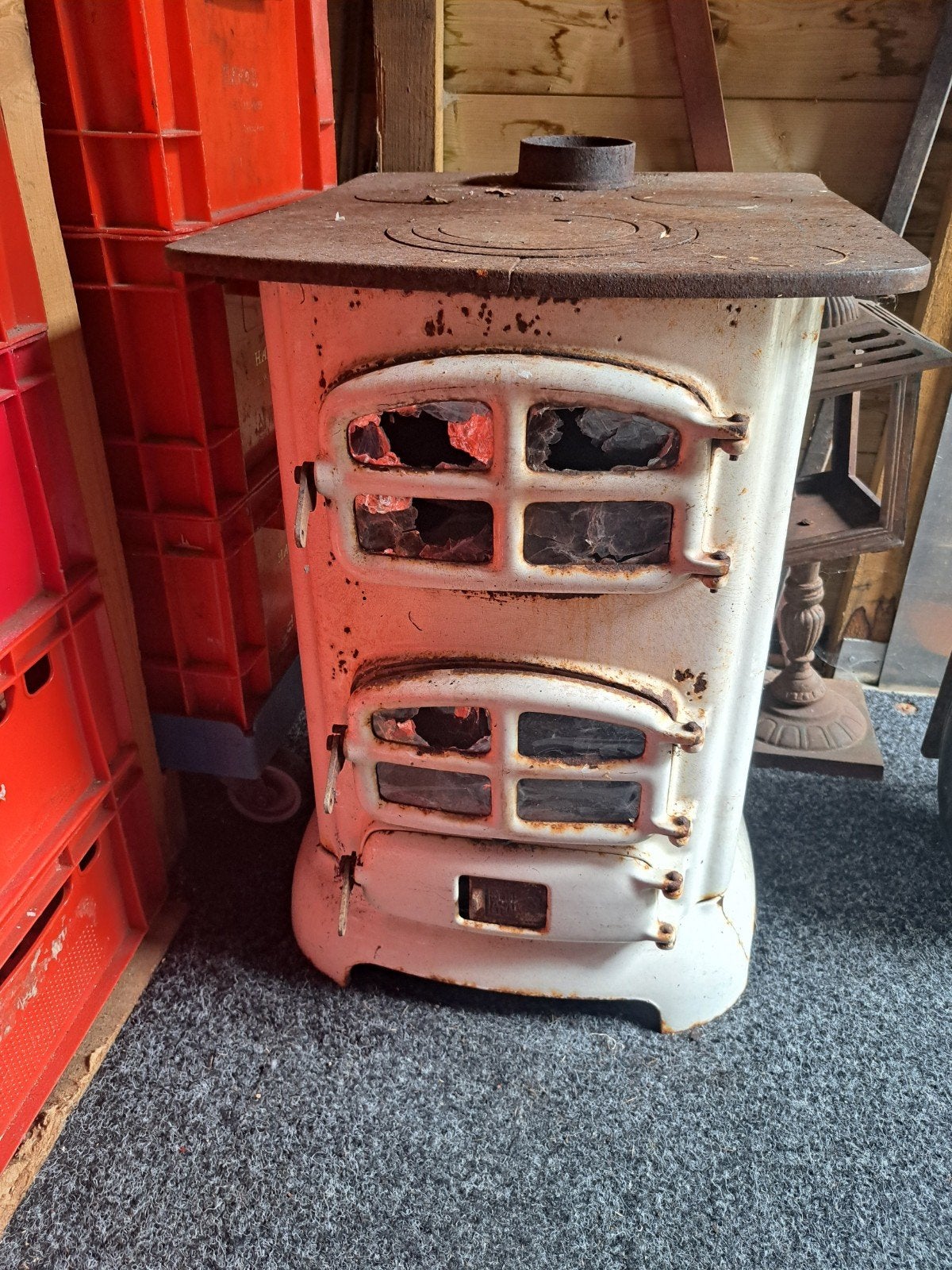 kachel. antiek. potkachel, Huis en Inrichting, Kachels, Ophalen, Gebruikt, Hout, Houtkachel