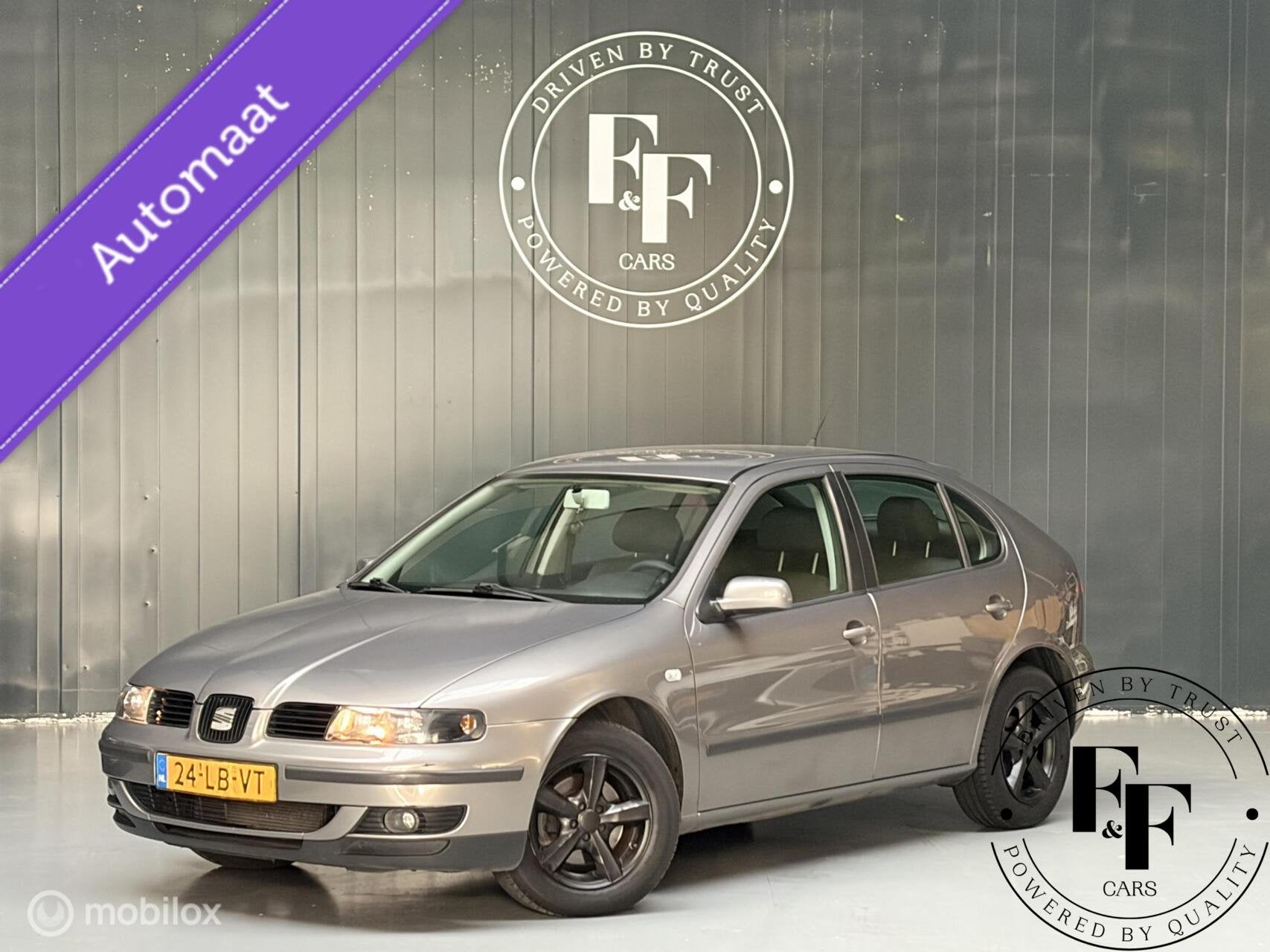 SEAT Leon 1.8-20V Signo | Automaat | Airco | NAP | 5-Deurs, Auto's, Gebruikt, Zwart, 4 cilinders, Leon