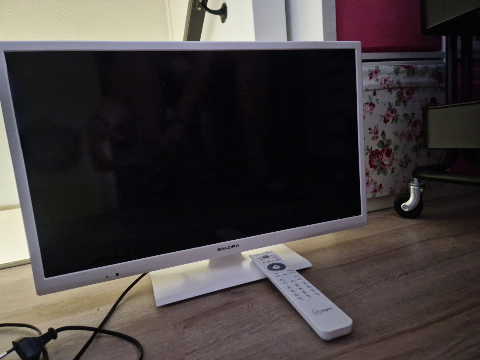 Salora TV in goede staat - Ideaal voor kleinere ruimtes, Ophalen, Gebruikt, 60 tot 80 cm, Overige merken