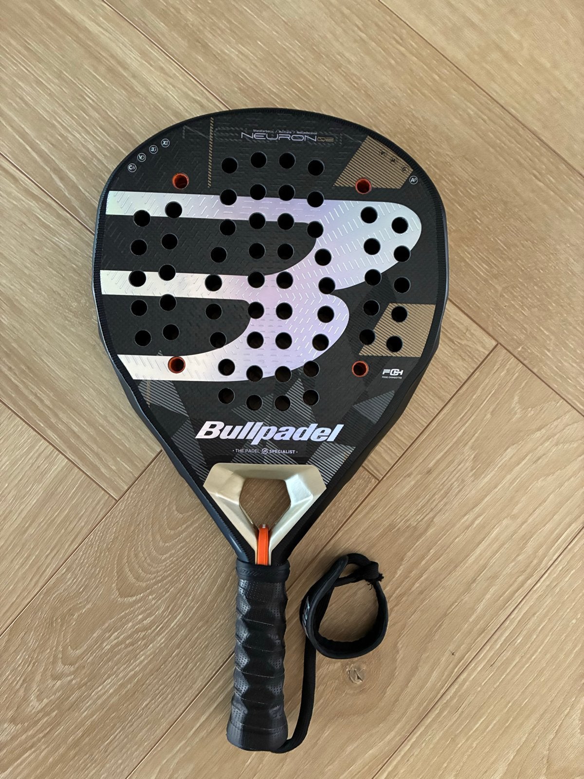 Bullpadel Neuron Padelracket - Zo goed als nieuw, Sport en Fitness, Ophalen, Zo goed als nieuw, Padelracket