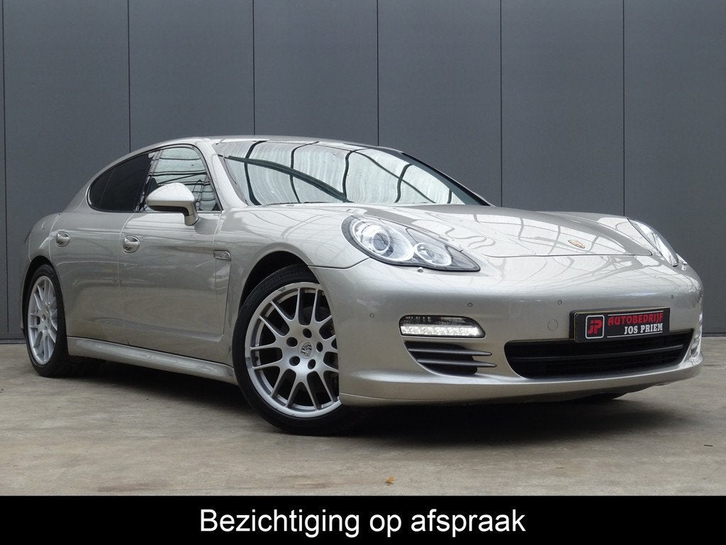 Porsche Panamera 4.8 4S * SPORTCHRONO * CARPLAY * YOUNGTIMER, Auto's, Automaat, Euro 5, Gebruikt, 4 stoelen