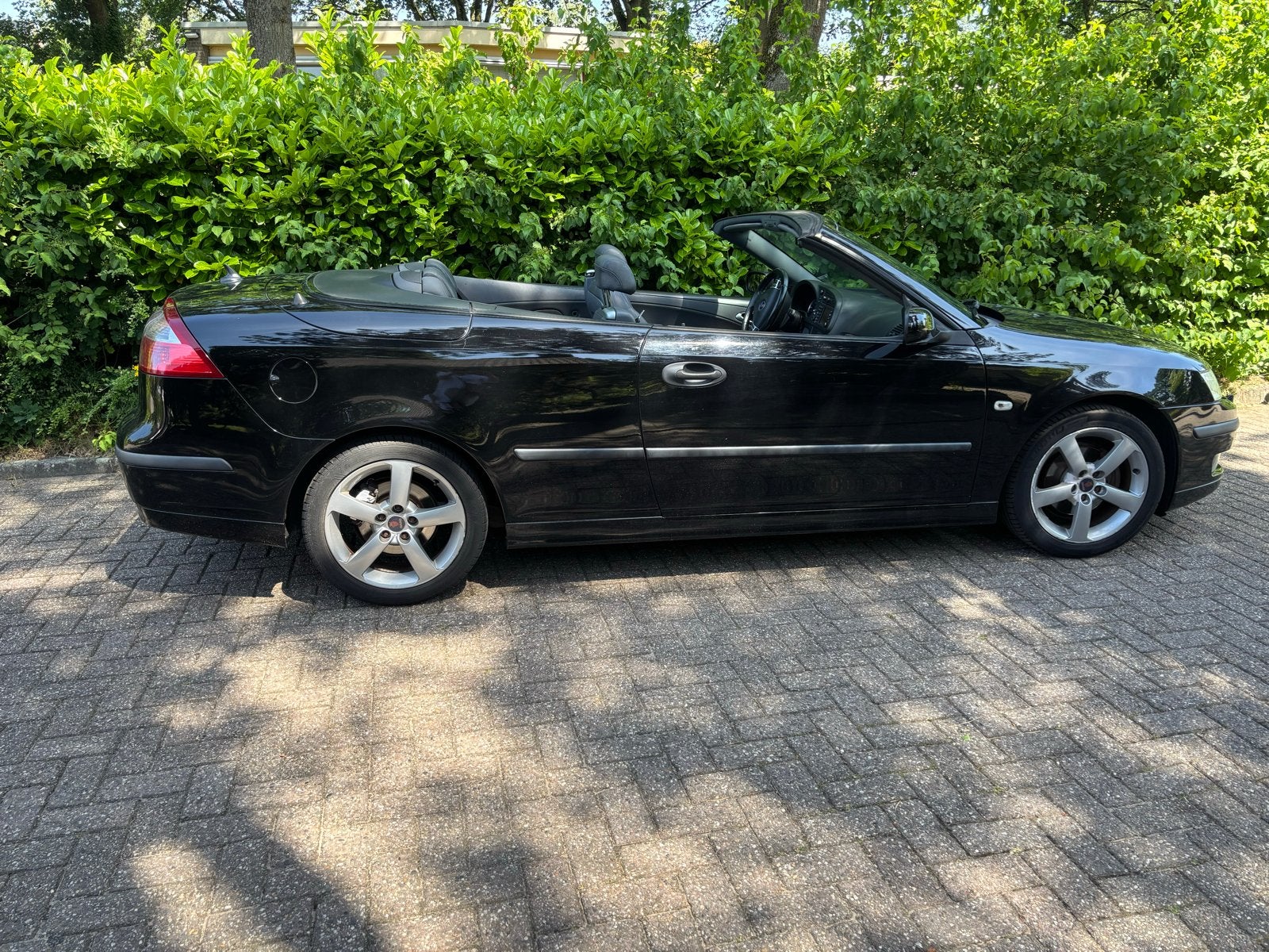 Saab 9-3 2004 Zwart AUT, 1998 cc, 194 pk, Cabriolet, 4 stoelen