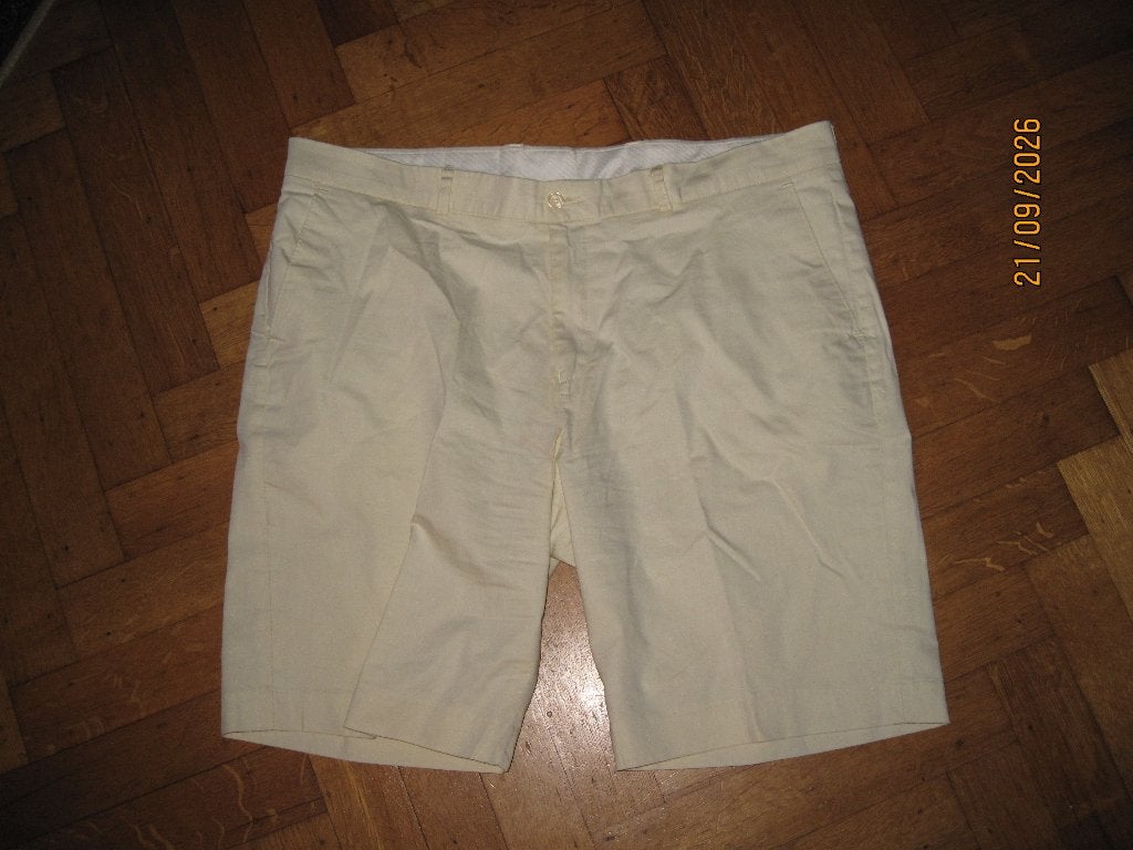 Carlo G lichtbeige korte broek maat 40 (L), Maat 52/54 (L), Beige, Carlo G, Ophalen of Verzenden