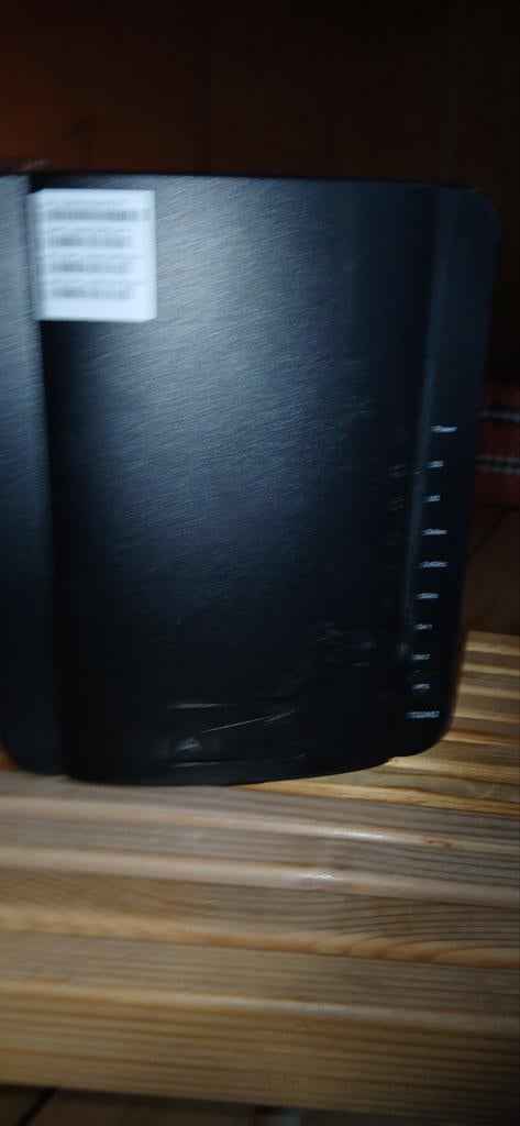 Arris TG2482B Router met modem, Ophalen of Verzenden, Gebruikt, Router met modem, Arris