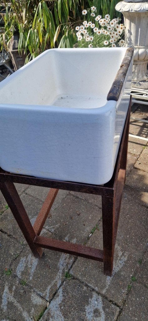 Oude trog/wasbak van keramiek op standaard(brocante), Ophalen, Gebruikt, Steen, Wastafel