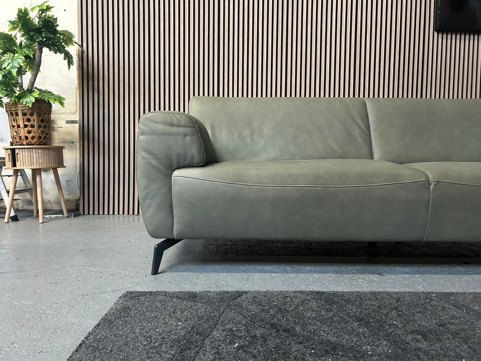 GRATIS LEVERING GROENE HENDERS&HAZEL 2,5ZIT 223X87 GEREINIGD, HENDERS EN HAZEL MICROLEDER GROEN, 75 tot 100 cm, Ophalen of Verzenden