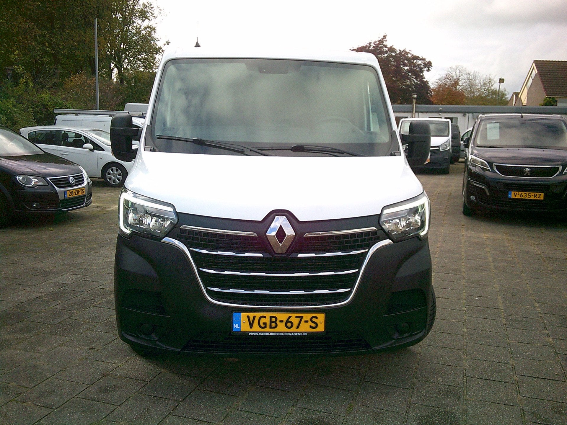 Renault Master T33 2.3 dCi 150 L1H1 Energy VOORZIEN VAN AIRC, Dealer onderhouden, Stof, Gebruikt, 4 cilinders
