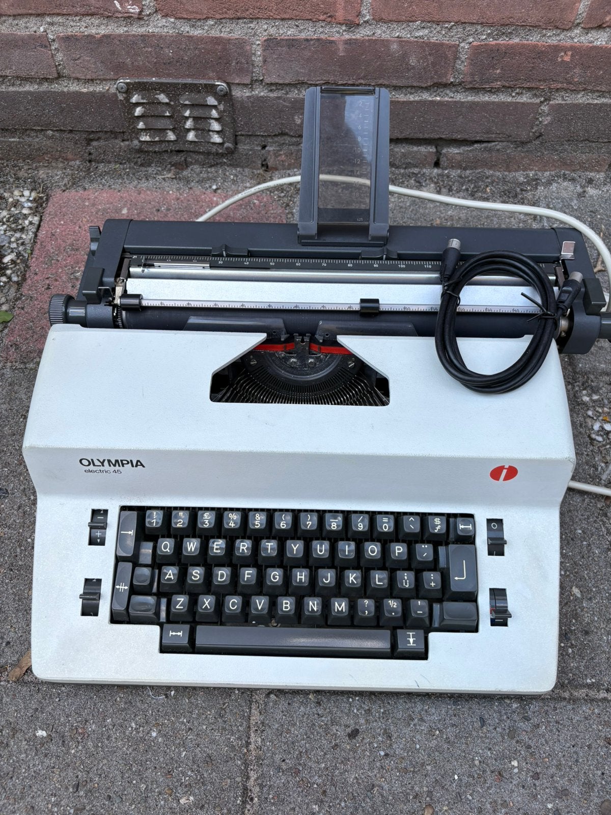 Vintage Olympia Electric 45 typemachine, Diversen, Ophalen, Zo goed als nieuw