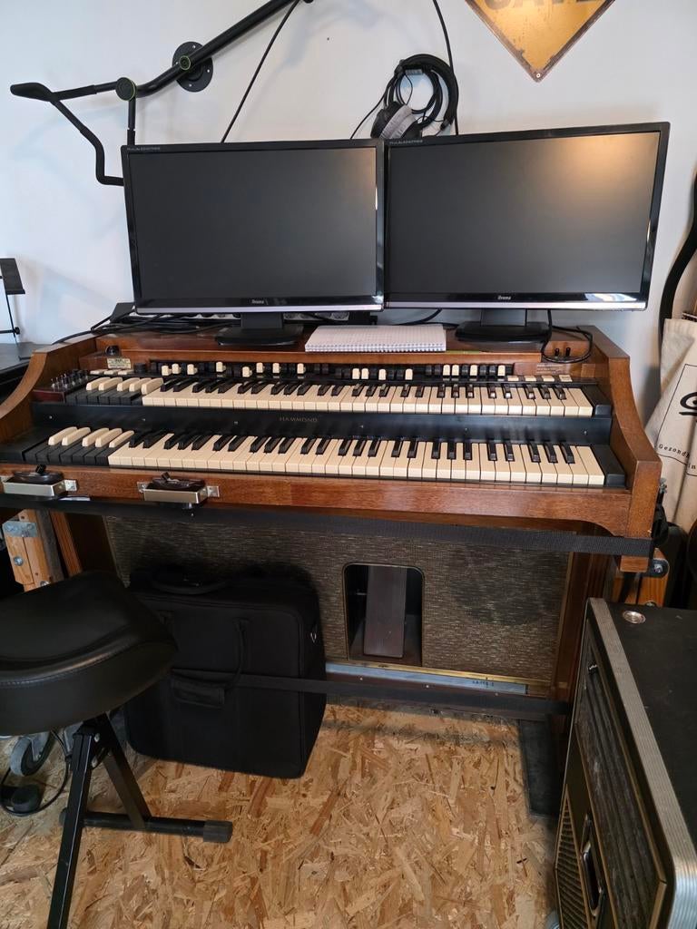 Hammond A100 met Leslie 145, Muziek en Instrumenten, Orgels, Ophalen, Gebruikt, 2 klavieren