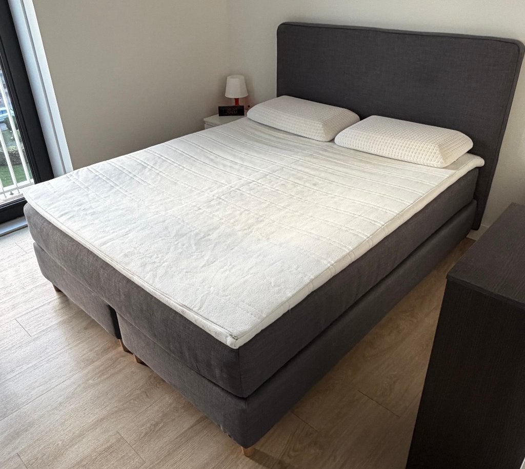 IKEA DUNVIK tweepersoons boxspringbed met matras en topper, Ophalen, Tweepersoons, Modern en zeer comfortabel, Zo goed als nieuw