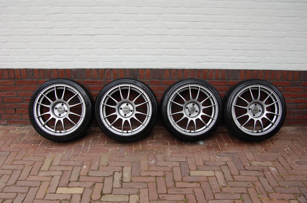 4 Velgen Fiat 500 Mak XLR 17/4x98/58.1 ET 35 + banden ZGAN!, Auto-onderdelen, Ophalen, Velg(en), Nieuw, 17 inch