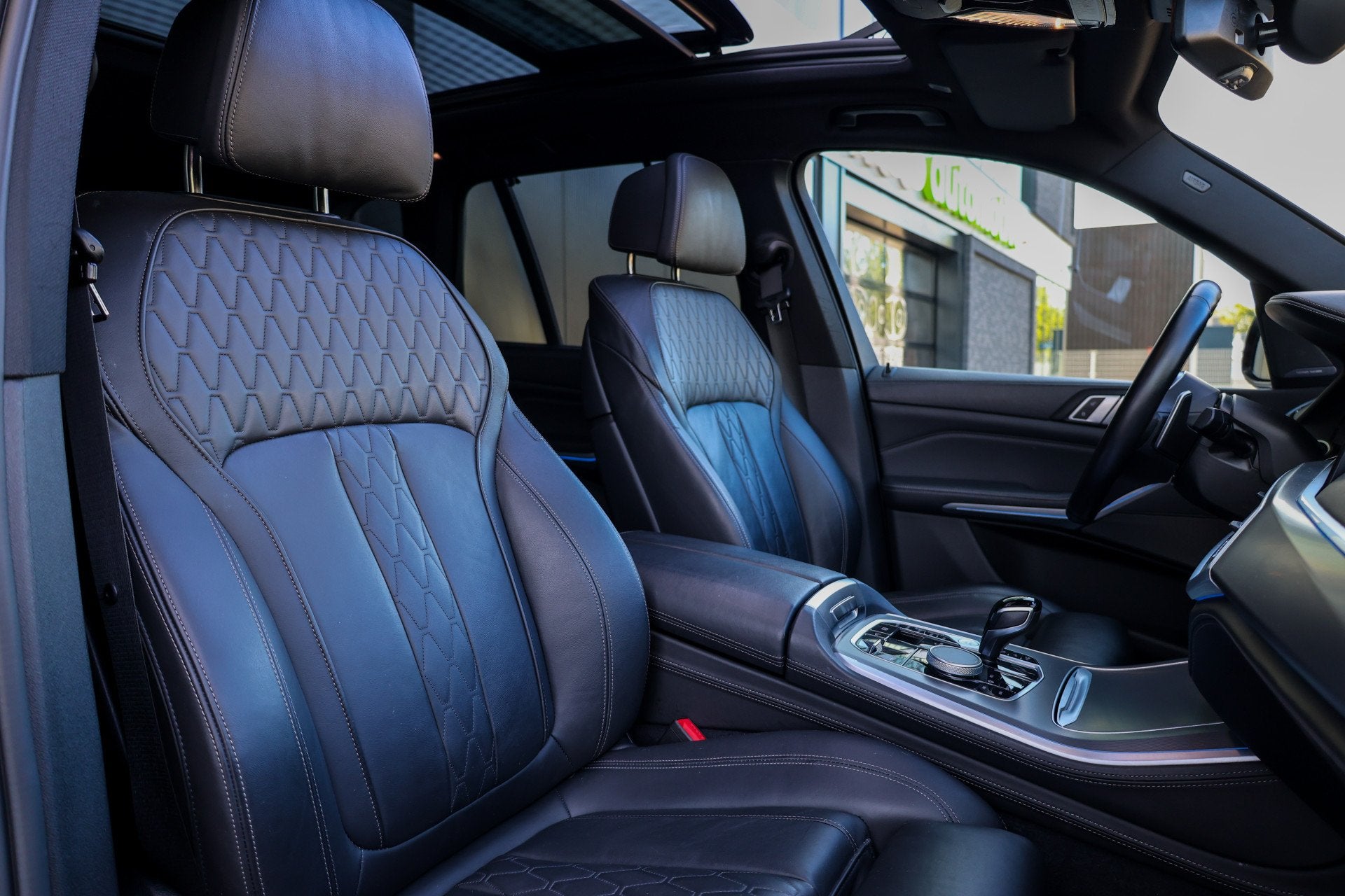 Foto 20 van BMW X5 xDrive45e High Executive | BTW | M-SPORT | PANO | LAS