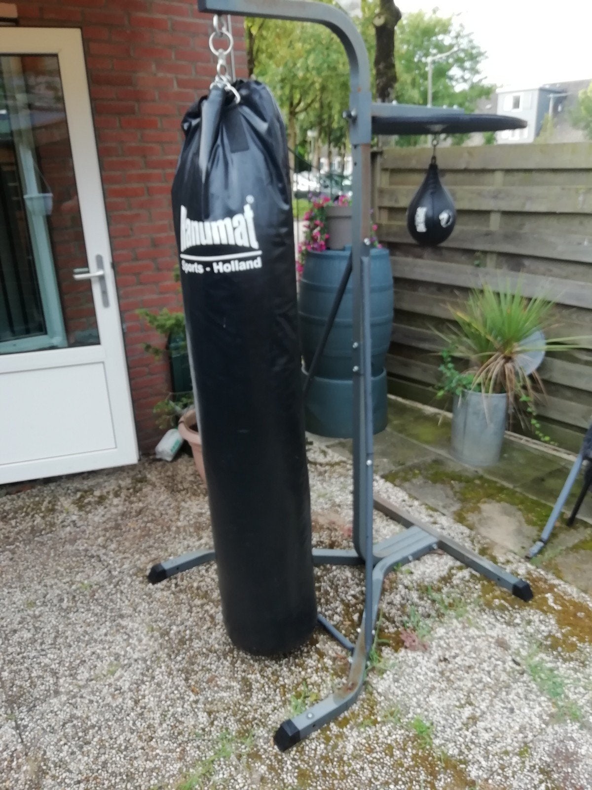 Bokszak boksbal op een standaard, Ophalen, Bokszak