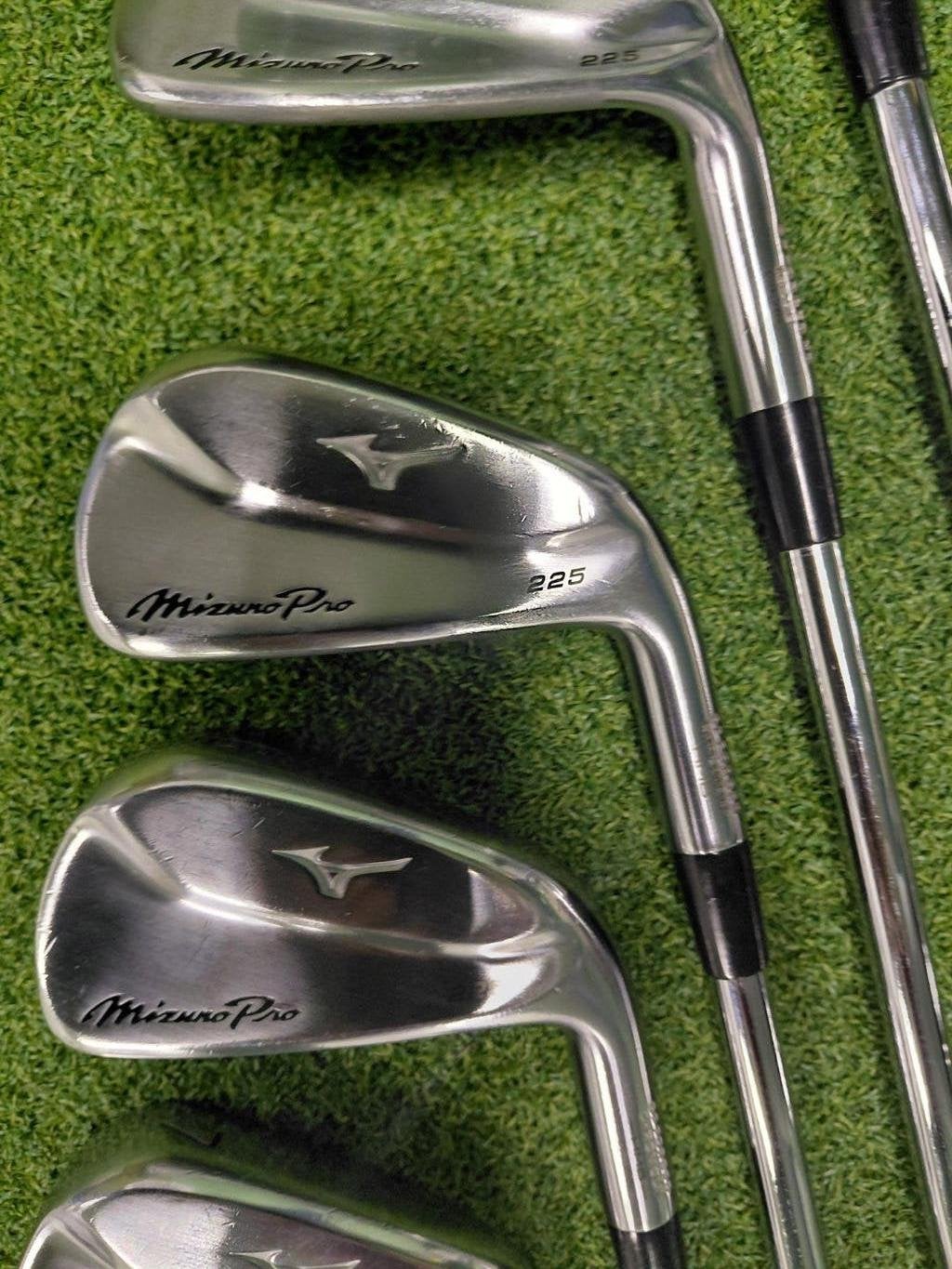 Mizuno Pro 225 ijzerset - perfecte staat -, Ophalen of Verzenden, Gebruikt, Set, Mizuno