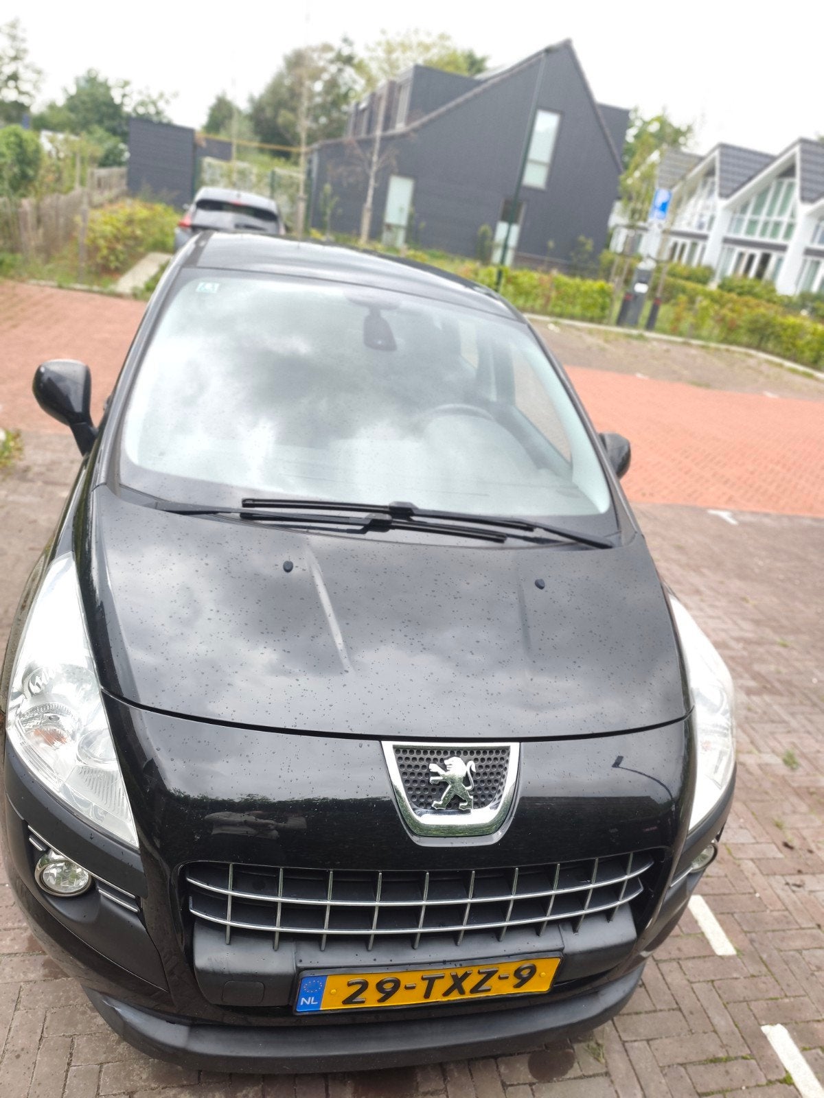 Peugeot 3008 1.6 VTI 2011 Zwart, Auto's, Voorwielaandrijving, 1374 kg, 4 cilinders, Zwart