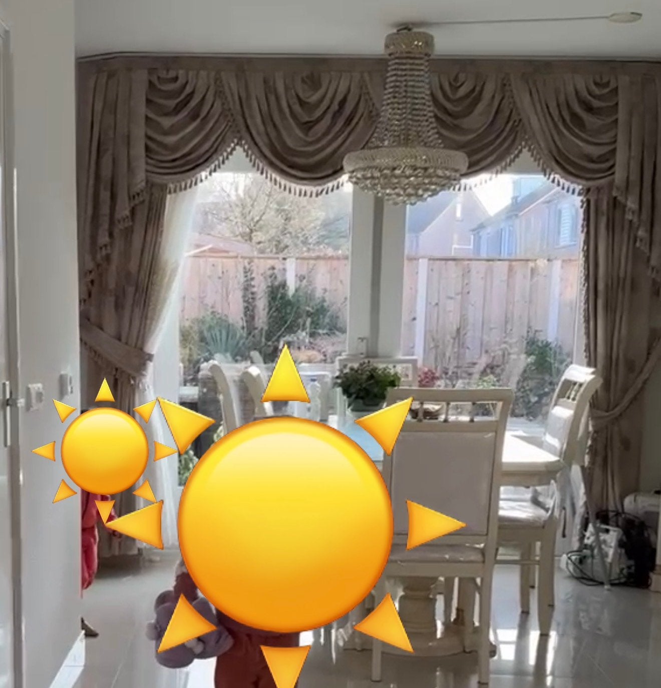 Luxe italiaanse stijl gordijnen en decoratieve val + vitrage, Inclusief montageonderdelen, Overgordijn, Overige merken, Beige