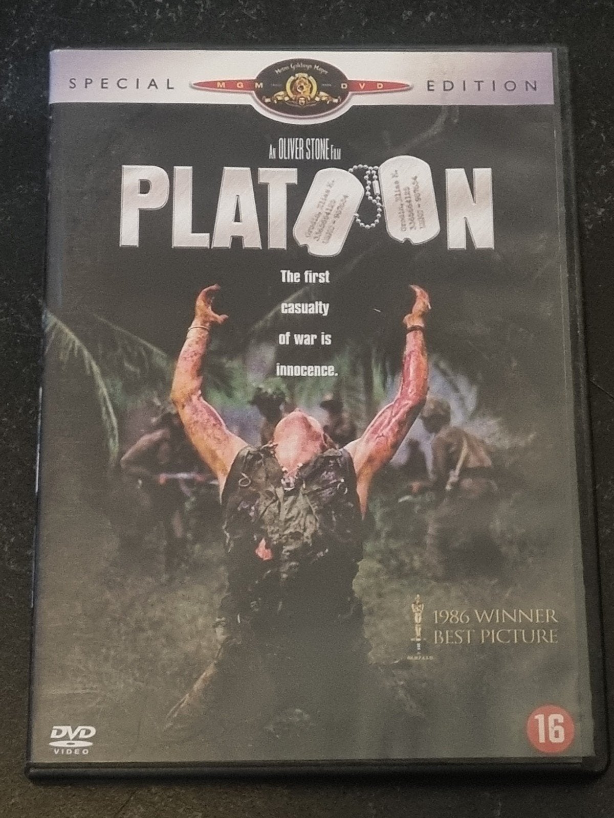Platoon - Special Edition DVD (Oliver Stone), Vanaf 16 jaar, Ophalen of Verzenden, Zo goed als nieuw, Oorlog