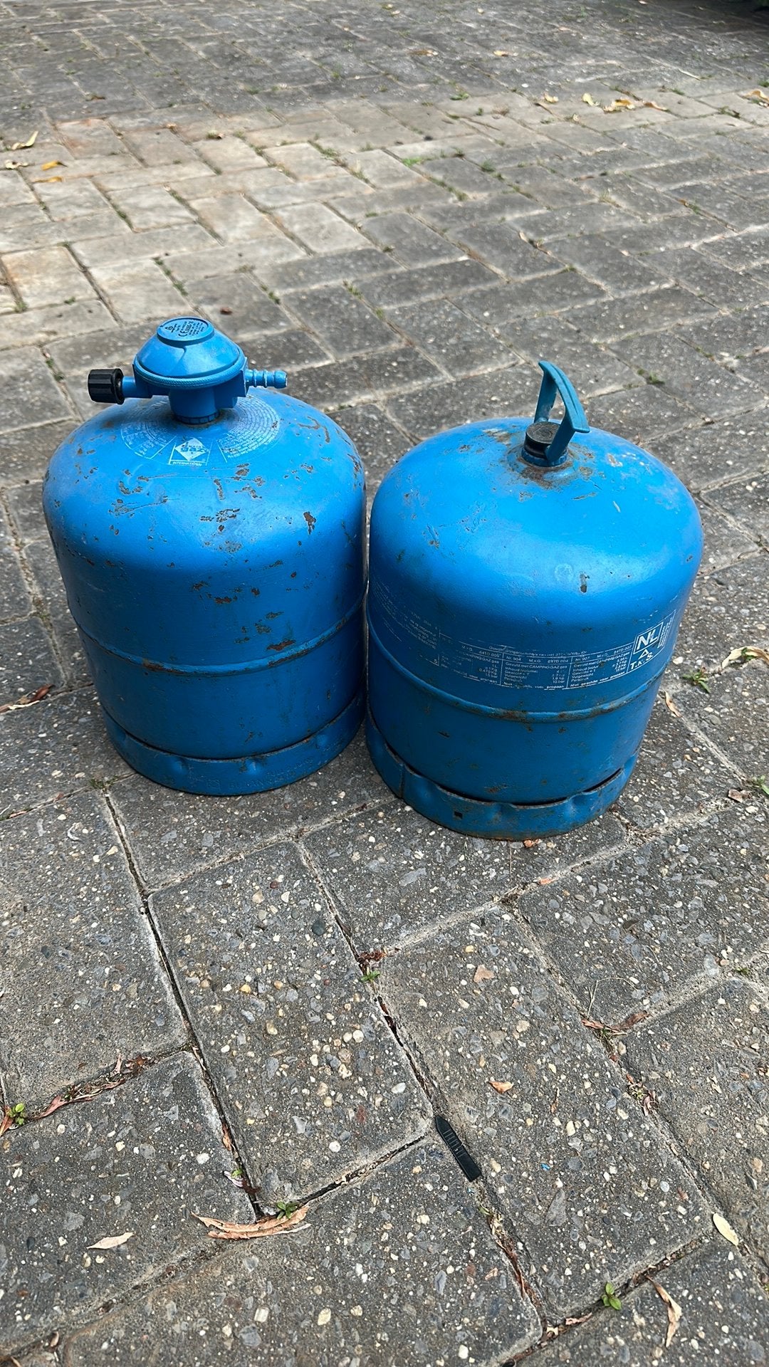 Camping gaz 2X 907 plus drukregelaar., Caravans en Kamperen, Kampeeraccessoires, Ophalen, Gebruikt