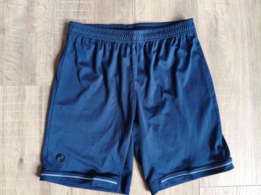 Quick jongens sport short navy blauw, Kinderen en Baby's, Kinderkleding | Maat 164, Gebruikt, Sport- of Zwemkleding, Ophalen of Verzenden
