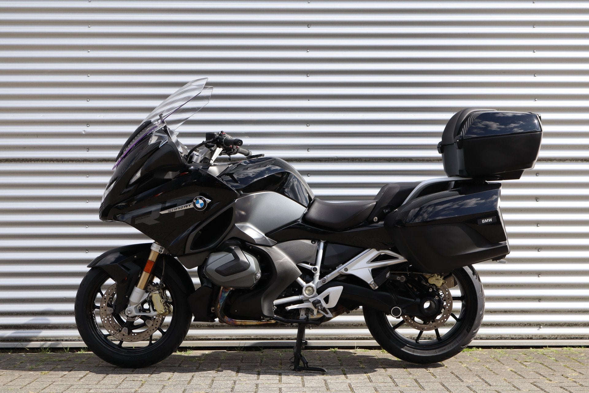 BMW R 1250 RT |Akrapovic |Topkoffer |Dealer onderhouden, Verkoop.motorrad@oostland-enschede.nl, 1254 cc, Gebruikt, Spaansland 10
7543BG  ENSCHEDE, NL