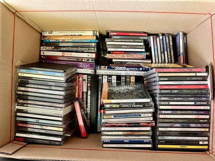 Doos met CD's en DVD's - Gratis, Ophalen, Gebruikt, Alle leeftijden, Nederlands