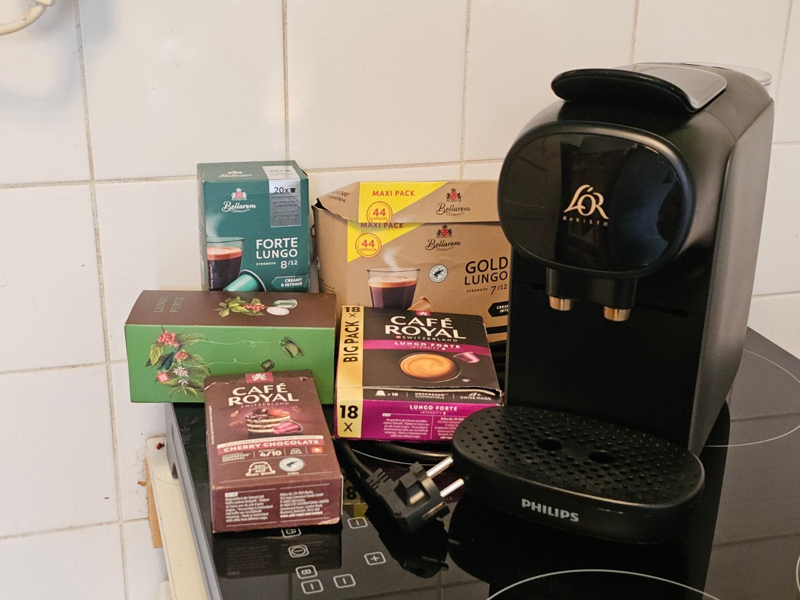 Philips L'OR Barista sublime Koffiemachine + cups, Gebruikt, Koffiemachine, Ophalen of Verzenden, 1 kopje