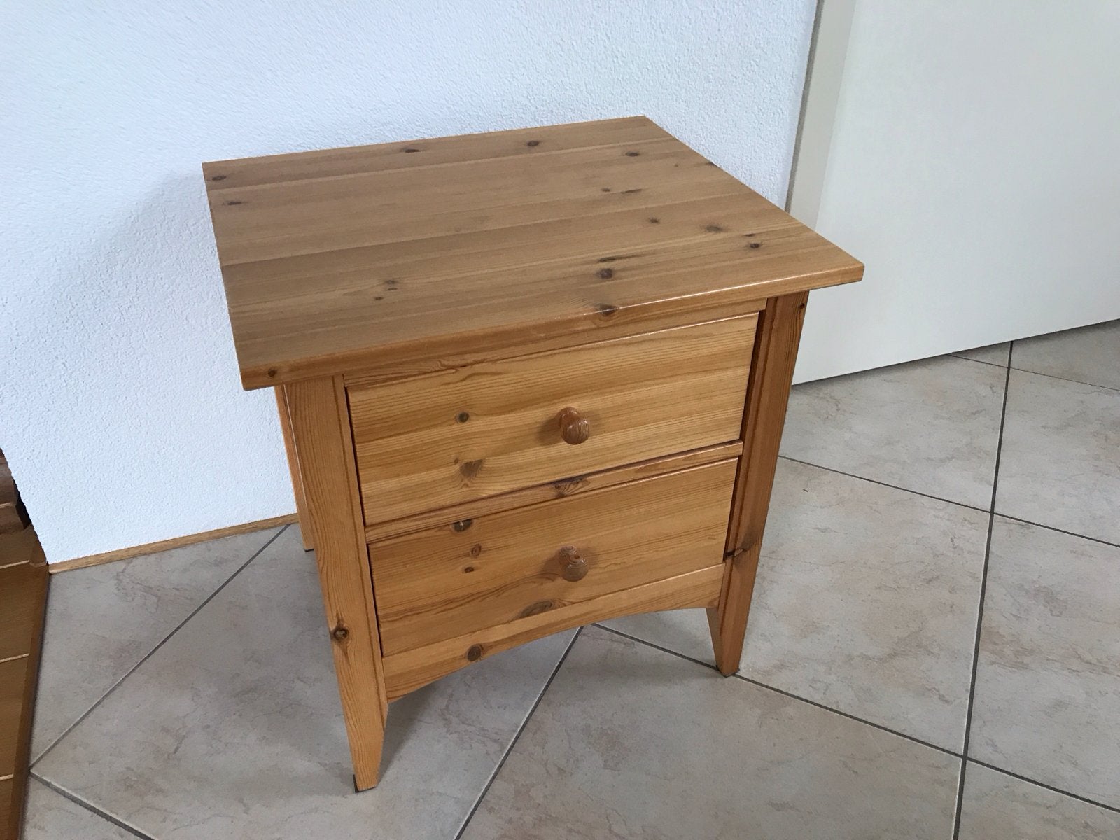 Prima grenen nachtkastje met soepele lopende laden., Ophalen, Gebruikt, 45 tot 65 cm, Minder dan 55 cm