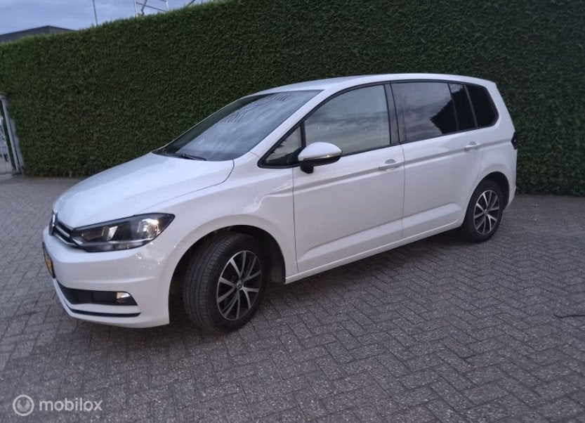 Volkswagen Touran 2.0 TDI SCR Comfortline, Auto's, Euro 6, 4 cilinders, 150 pk, Wit