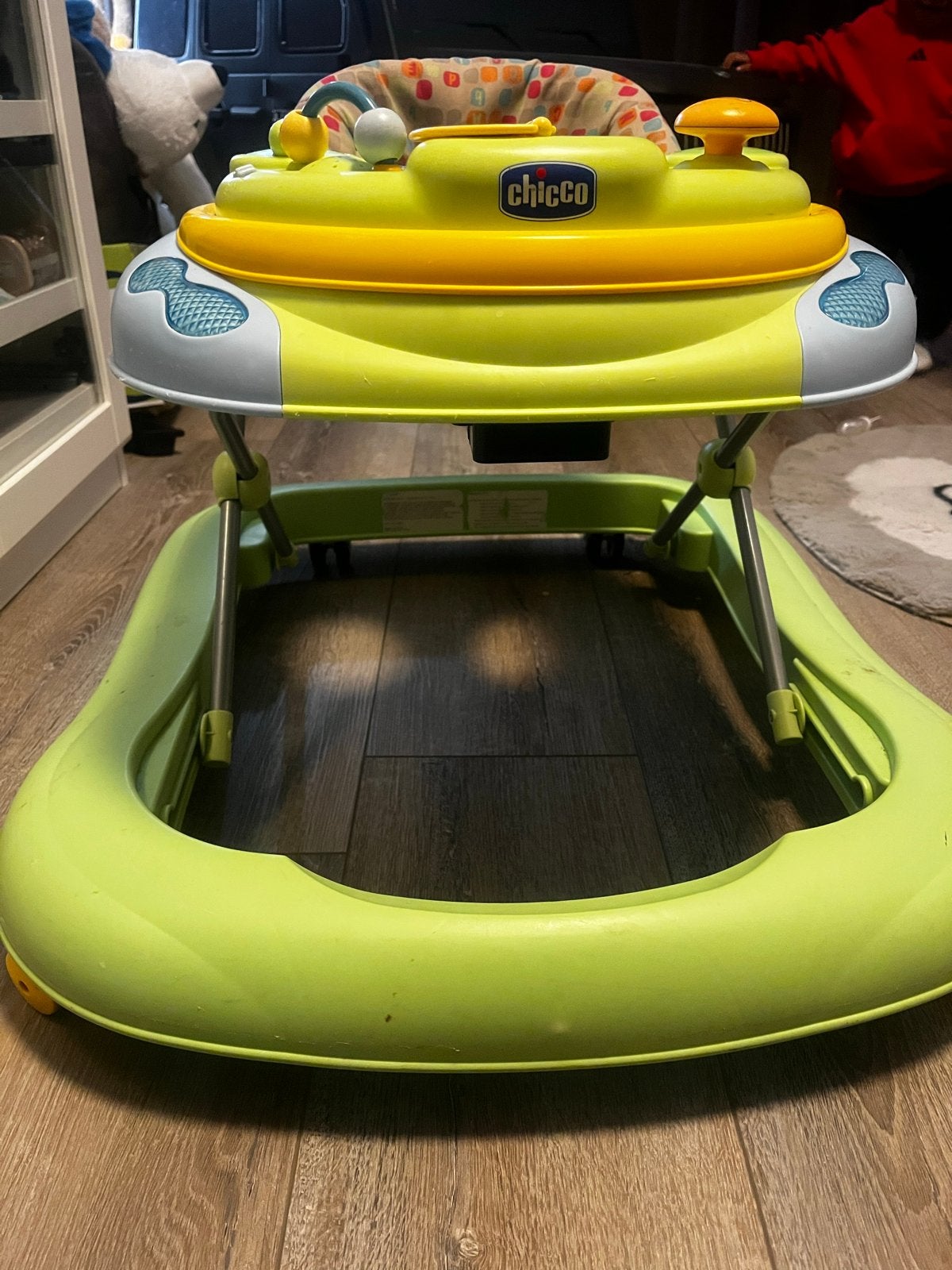 Chicco loopstoel met speelpaneel, Kinderen en Baby's, Speelgoed | Babyspeelgoed, Gebruikt, Overige typen, Met licht, Ophalen