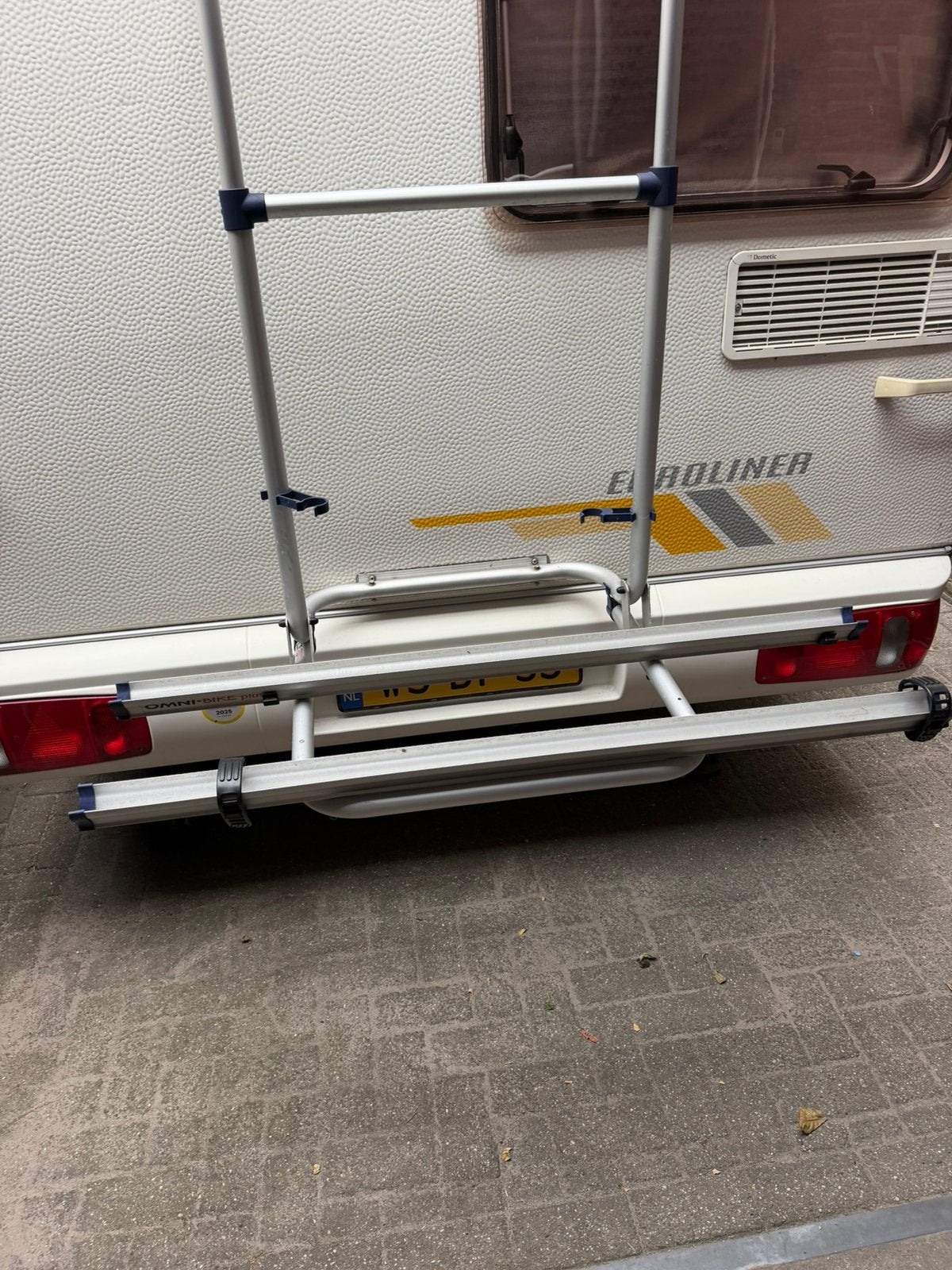 Caravan/camper fietsendrager voor 2 fietsen, Ophalen, Zo goed als nieuw, Achterklepdrager