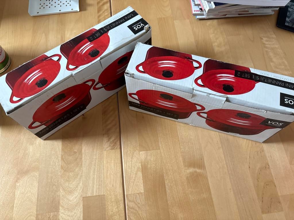 VOS Mini Pannetjes Set - Gietijzeren Braadpannetjes (2 stuks, Huis en Inrichting, Keuken | Potten en Pannen, Nieuw, Ophalen of Verzenden