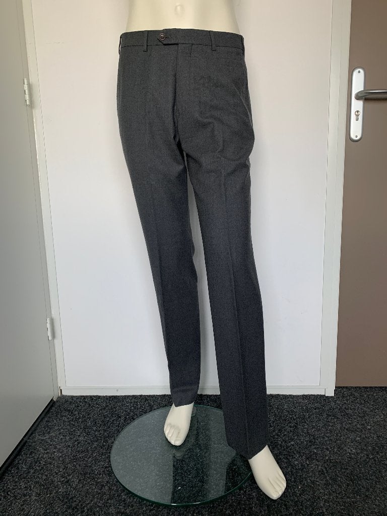 ARMANI pantalon broek 50 grijs, Armani, Grijs, Gedragen, Verzenden