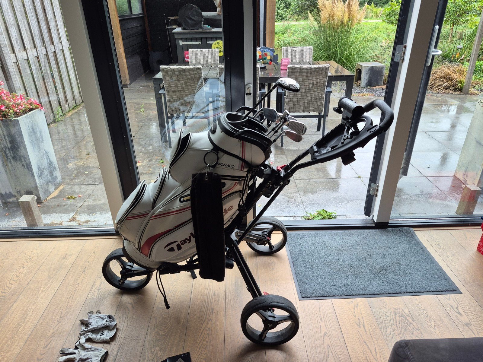 Complete Golfset: Taylormade Stealth 2 met Trike Golfkar, Ophalen, Set