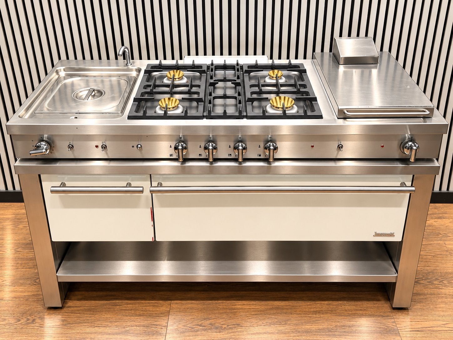 Luxe Proffesionele Lacanche/Westahl gasfornuis 150 cm, Fornello Esperta, Grill, Zo goed als nieuw, Energieklasse A of zuiniger