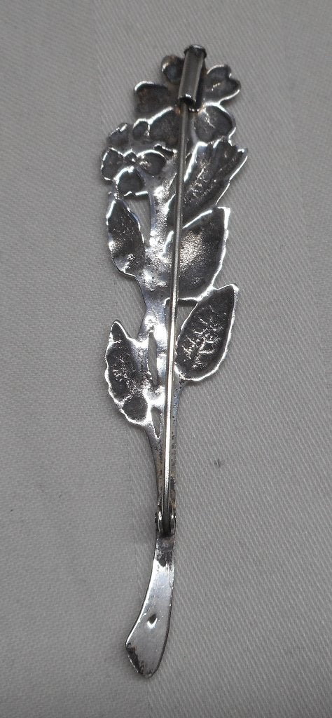 Zilveren antieke lange broche met trompet sluiting nr.400, Verzenden, Zilver, Broche
