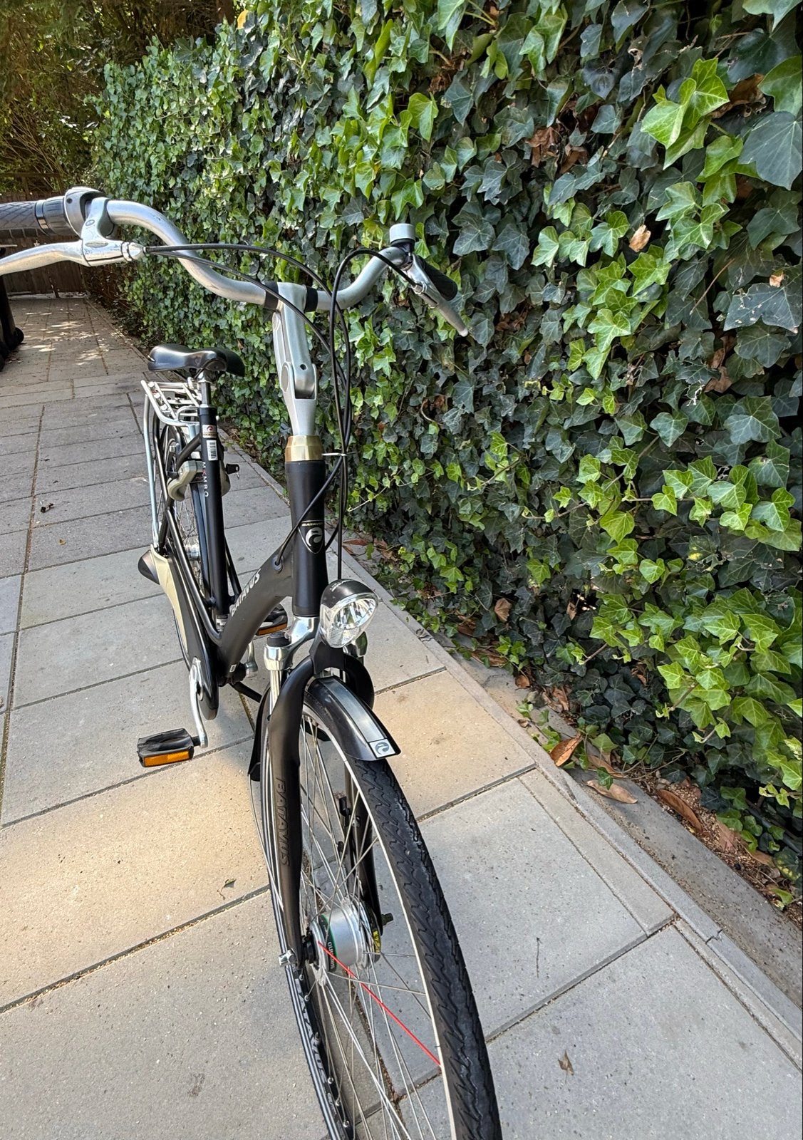 Foto 5 van Batavus SPIRIT Dames/Meiden fiets 28” NIEUWSTAAT, Frame 57cm