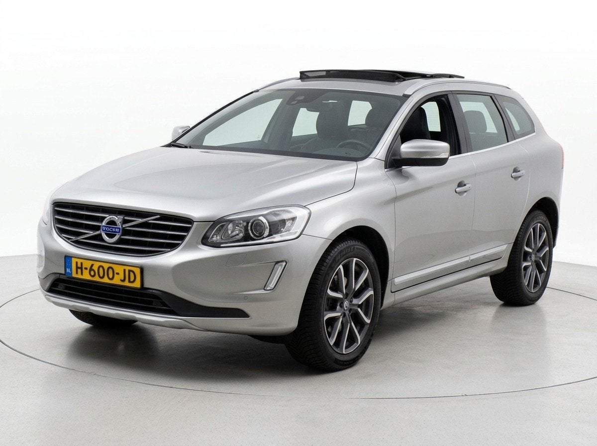Volvo XC60 2.4 D5 Ocean Race|AUT|Pano-dak|Cruise|Leder|CAM, Auto's, Automaat, Gebruikt, 197 €/maand, 2000 kg